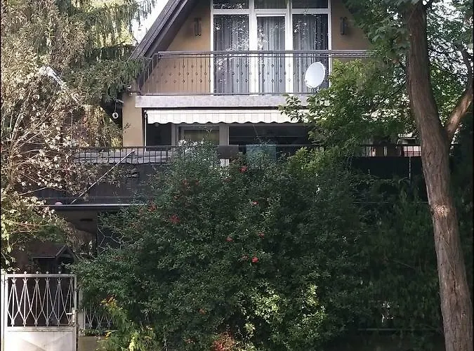 Franz Berg Apartman * Tokol