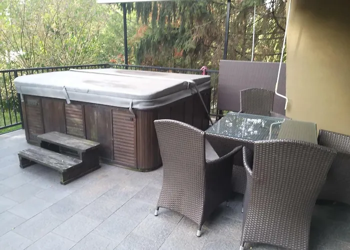 펜션 Franz Berg Apartman *